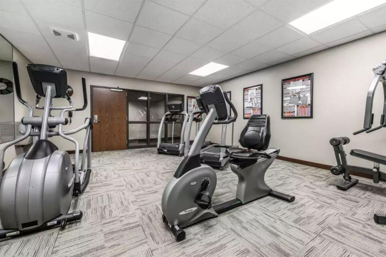 Suburban Studios Washington, Pa Luaran gambar